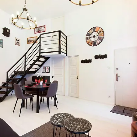 Premium By Hi5 - Szent Istvan 9